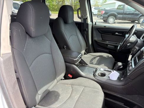 Used 2016 GMC Acadia SLE AWD/4WD image 16