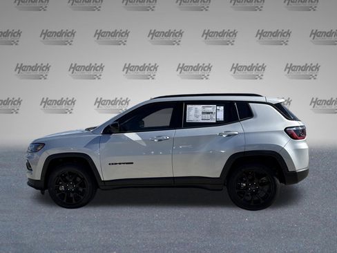 New 2026 Jeep Compass Latitude image 5