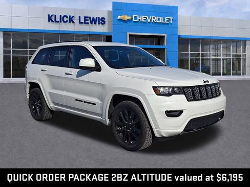 Used 2018 Jeep Grand Cherokee Altitude AWD/4WD image 1