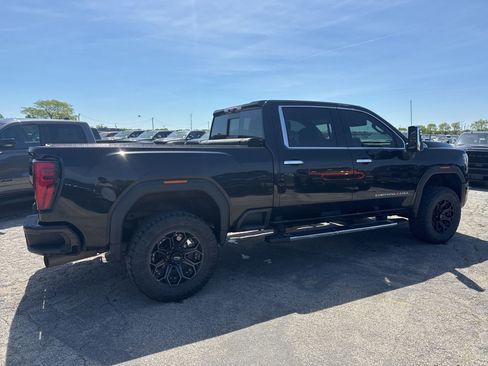 Used 2024 GMC Sierra 2500 Denali w/ Technology Package AWD/4WD image 6