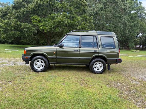 Used 1998 Land Rover Discovery LE AWD/4WD image 2