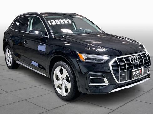Used 2021 Audi Q5 Prestige w/ Prestige Package image 2