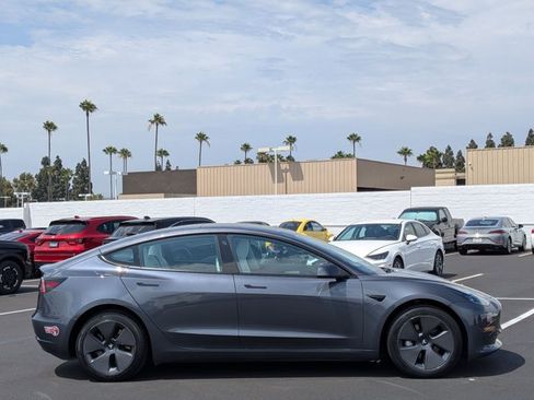 Used 2023 Tesla Model 3 Standard Range RWD image 4