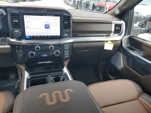 Used 2025 Ford F350 King Ranch image 17