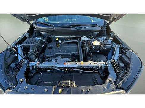 Certified 2024 GMC Terrain SLT w/ Infotainment Package II image 33