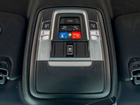 Used 2019 RAM 3500 Laramie image 29