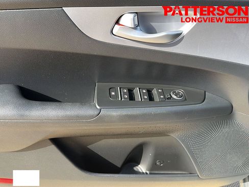 Used 2023 Kia Forte LXS FWD image 16
