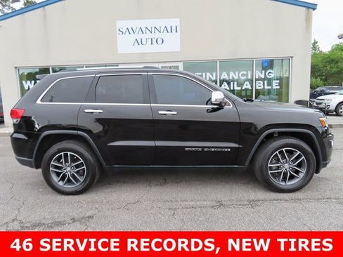 Used 2018 Jeep Grand Cherokee Limited w/ Luxury Group II image 2