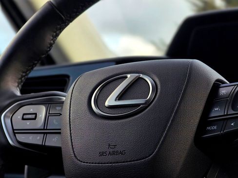 Used 2023 Lexus NX 350 AWD image 13