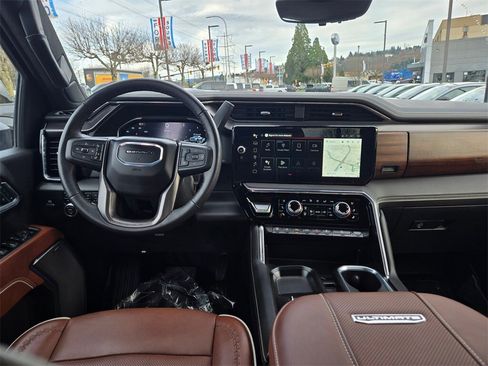 Used 2024 GMC Sierra 2500 Denali Ultimate w/ Max Trailering Package image 11