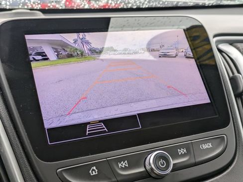 Used 2023 Chevrolet Malibu LT FWD image 28