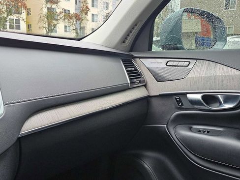 Certified 2022 Volvo XC90 T6 Inscription w/ Climate Package image 31