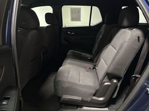 Used 2023 Chevrolet Traverse LT FWD image 22