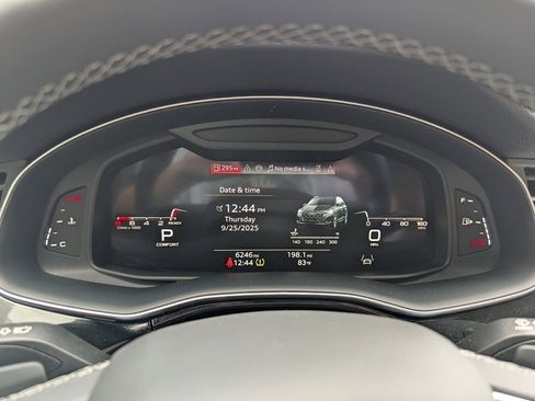 Used 2025 Audi Q7 3.0T Premium Plus image 12