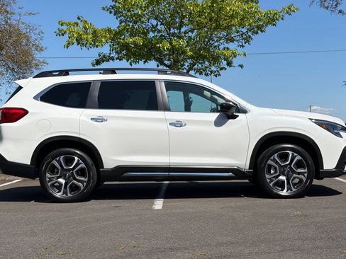 Used 2026 Subaru Ascent Touring AWD/4WD image 3