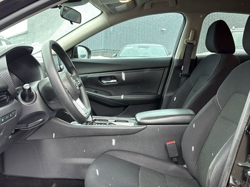 Used 2020 Nissan Sentra S image 12