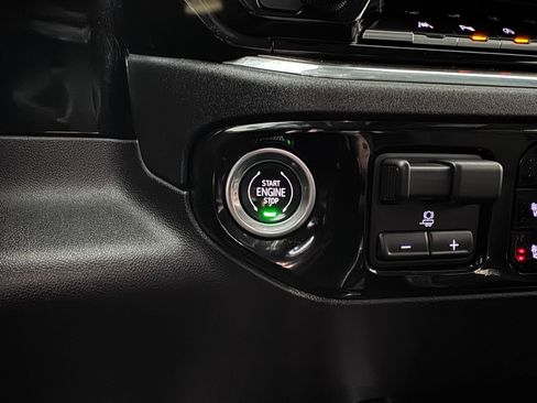 Certified 2023 Chevrolet Silverado 1500 LTZ image 23