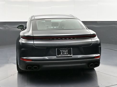 Certified 2024 Porsche Panamera 4 image 7