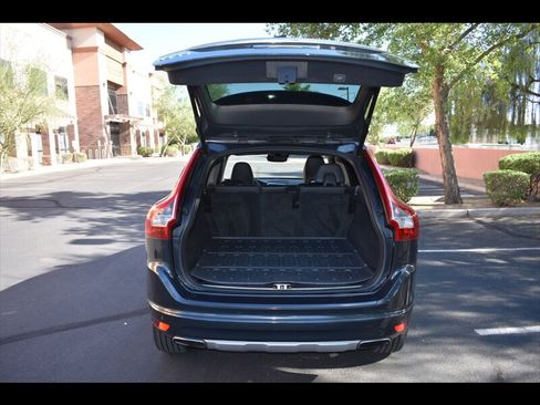 Used 2016 Volvo XC60 T5 Platinum FWD image 22