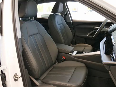 New 2025 Audi Q5 Premium image 17