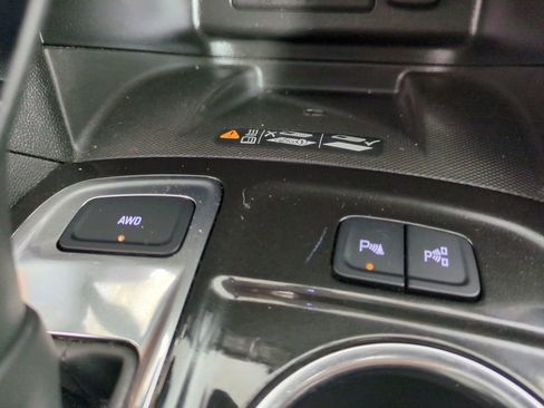 Used 2022 Chevrolet Equinox Premier image 30