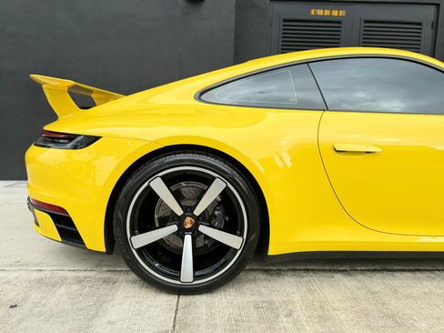 Used 2021 Porsche 911 Carrera RWD image 22
