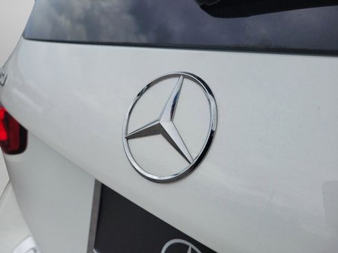 Certified 2025 Mercedes-Benz GLB 250 image 31