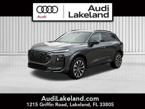 New 2026 Audi Q3 quattro 2.0T AWD/4WD image 1
