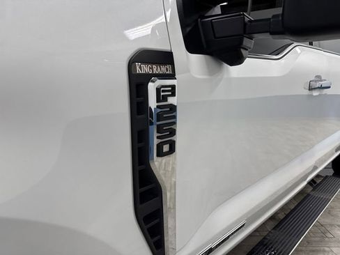 Used 2024 Ford F250 King Ranch image 43