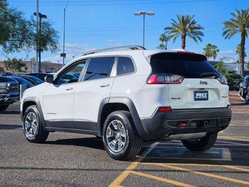 Used 2019 Jeep Cherokee Trailhawk image 8
