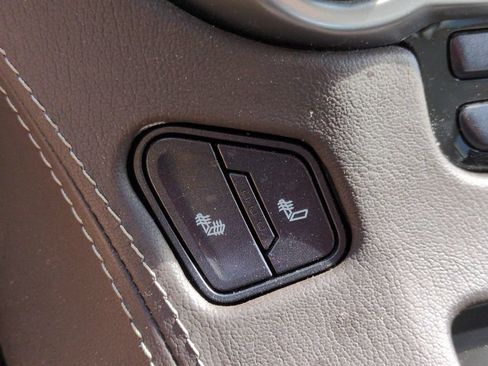 Used 2020 Chevrolet Tahoe LT RWD image 28
