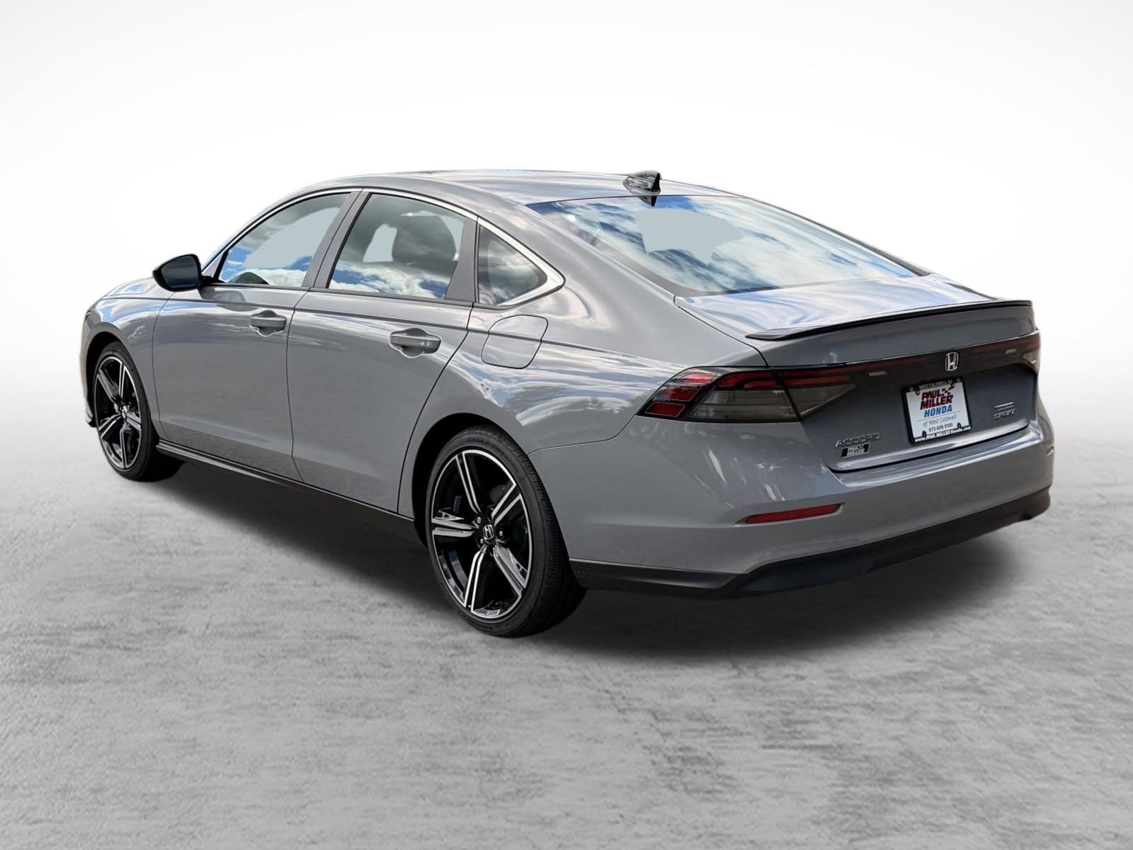 Certified 2025 Honda Accord Sport image 4