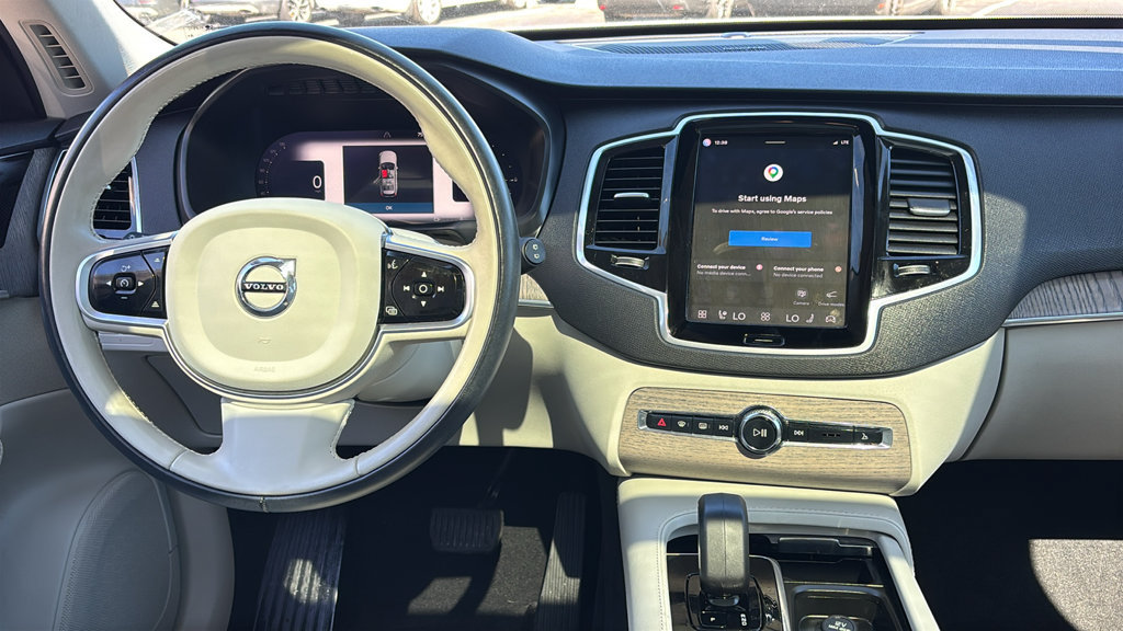 Used 2024 Volvo XC90 T8 Plus w/ Protection Package Premier AWD/4WD image 7
