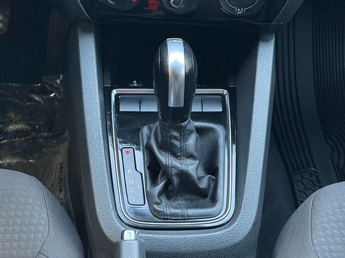 Used 2015 Volkswagen Jetta TDI S image 17