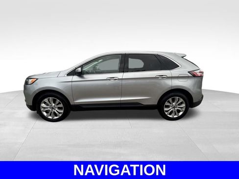 Used 2022 Ford Edge Titanium image 8