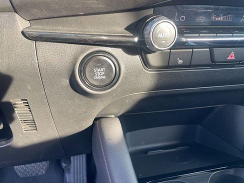 Used 2024 MAZDA MAZDA3 s image 26
