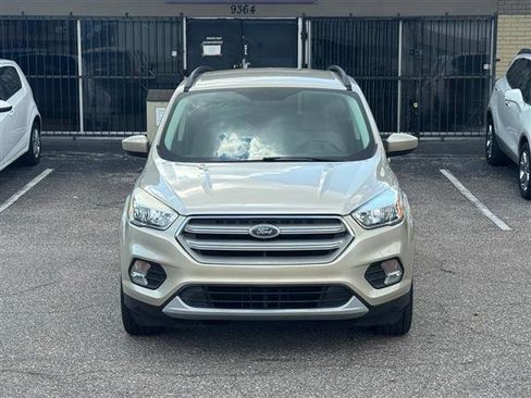 Used 2018 Ford Escape SE image 6