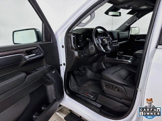 Used 2024 Chevrolet Silverado 1500 LTZ w/ LTZ Premium Package AWD/4WD image 3