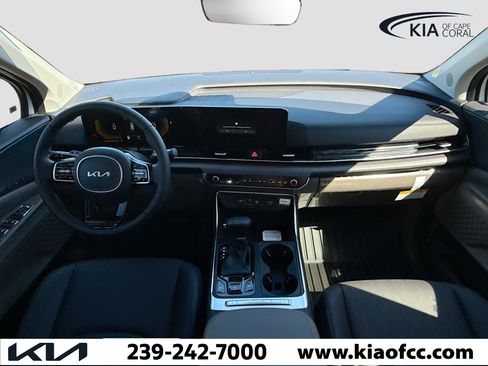 New 2026 Kia Carnival EX image 15