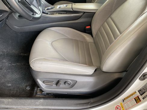 Used 2019 Toyota Avalon XSE w/ All Weather Liner Package FWD image 22
