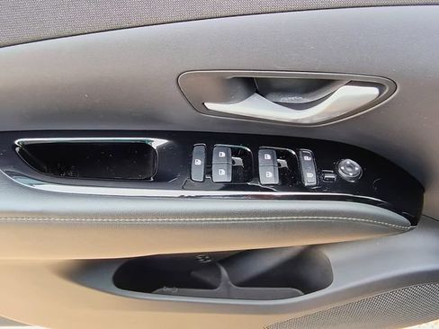 Used 2022 Hyundai Tucson Limited AWD/4WD image 28