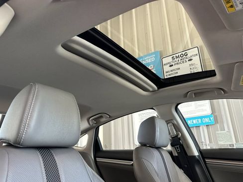 Used 2021 Honda Civic Touring image 16