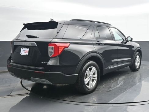 Used 2023 Ford Explorer XLT w/ Equipment Group 202A image 6