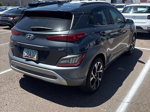 Used 2022 Hyundai Kona Limited w/ Cargo Package FWD image 7