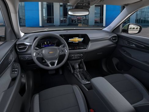 New 2026 Chevrolet TrailBlazer LT w/ Convenience Package FWD image 15