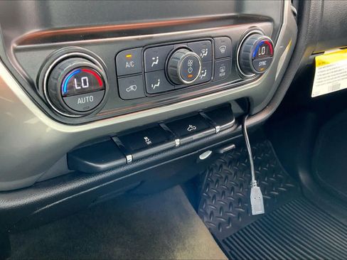 Used 2017 Chevrolet Silverado 1500 LT w/ Texas Edition image 33