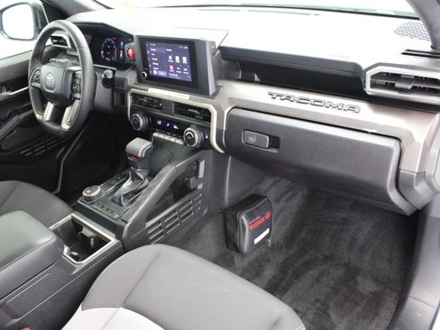 Used 2024 Toyota Tacoma TRD Sport RWD image 34
