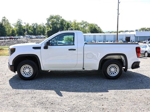 Used 2024 GMC Sierra 1500 Pro w/ Convenience Package AWD/4WD image 8
