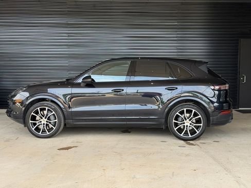 Certified 2020 Porsche Cayenne S AWD/4WD image 2