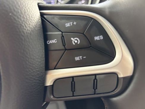 Used 2018 Jeep Compass Limited AWD/4WD image 14